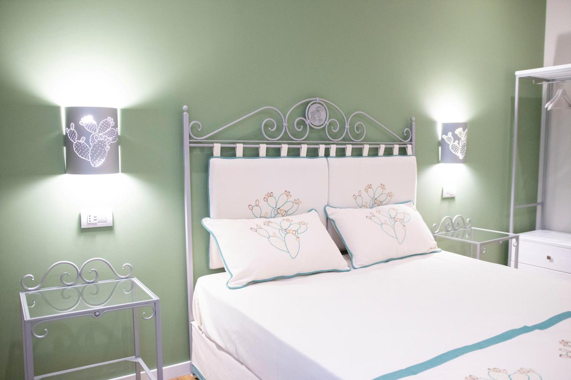 Berry Rooms Кальярі Екстер'єр фото
